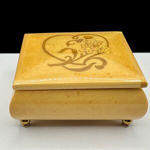 Jewelry Music Ring Box Heart and Flowers Wood Inlay Romance Made in Italy